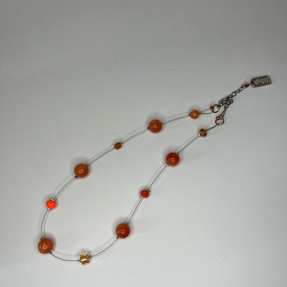 Modern 8” wire necklace - Picture 3 of 7